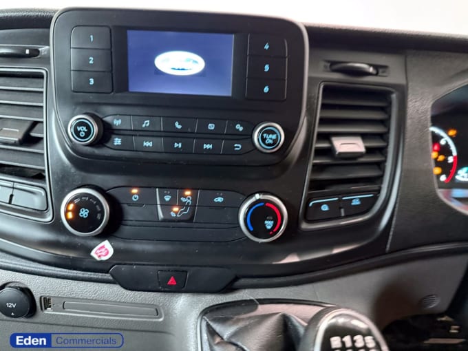 2025 Ford Transit Custom