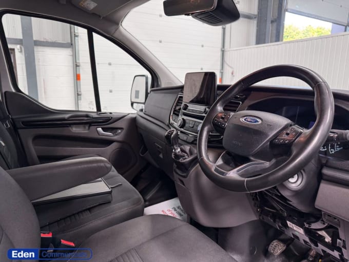 2025 Ford Transit Custom