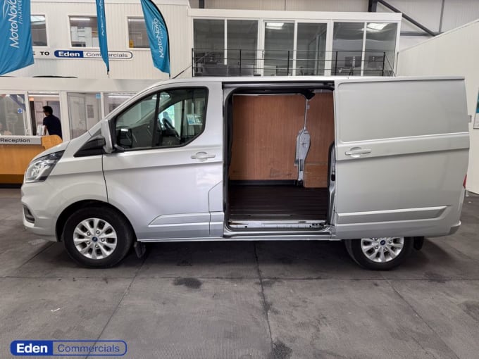 2025 Ford Transit Custom