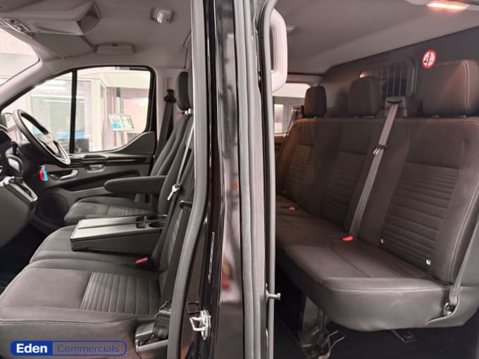2025 Ford Transit Custom