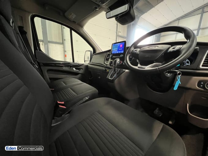 2025 Ford Transit Custom