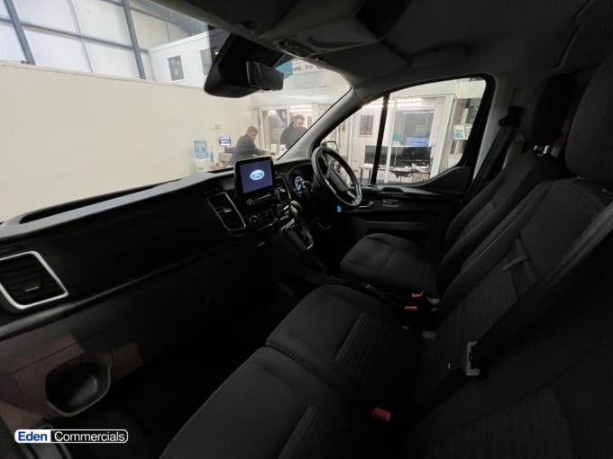 2025 Ford Transit Custom