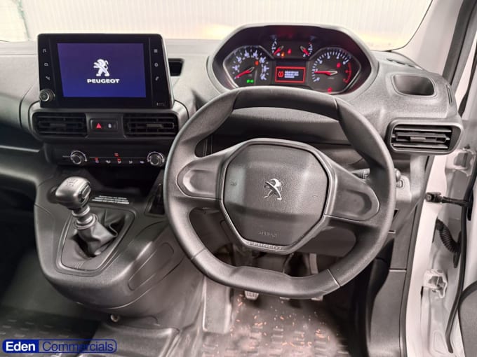 2025 Peugeot Partner