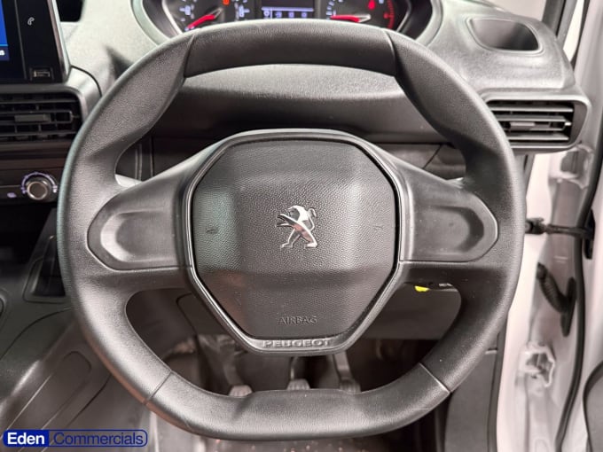 2025 Peugeot Partner