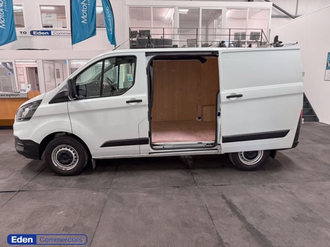 2025 Ford Transit Custom