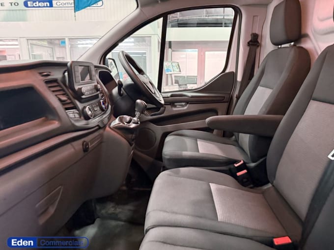 2025 Ford Transit Custom