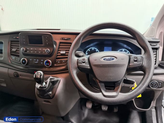 2025 Ford Transit Custom