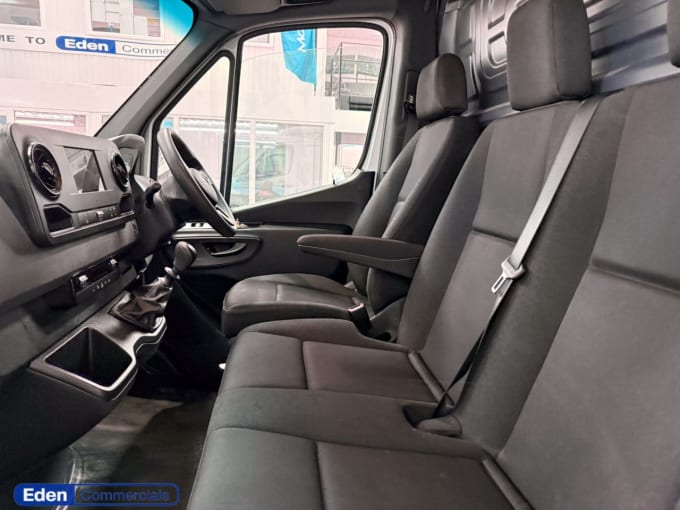 2025 Mercedes-benz Sprinter