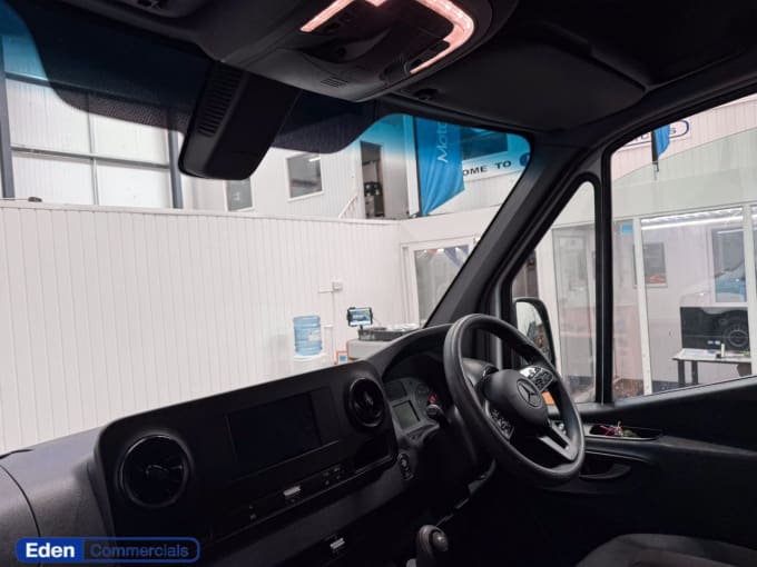 2025 Mercedes-benz Sprinter