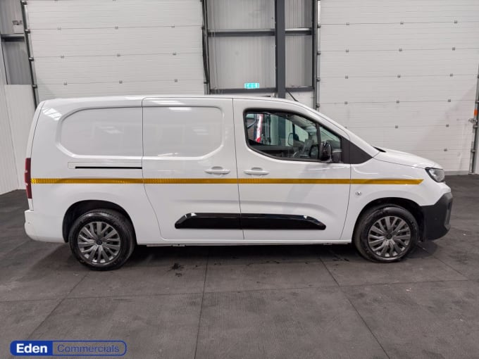 2025 Peugeot Partner