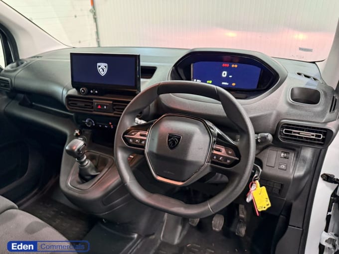 2025 Peugeot Partner