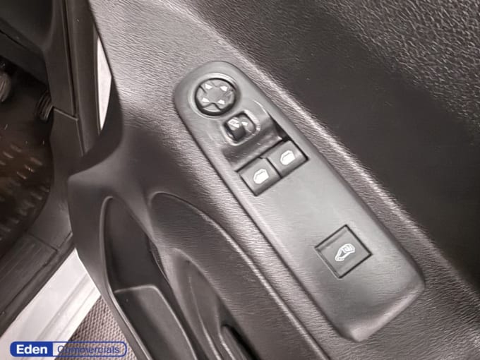 2025 Peugeot Partner