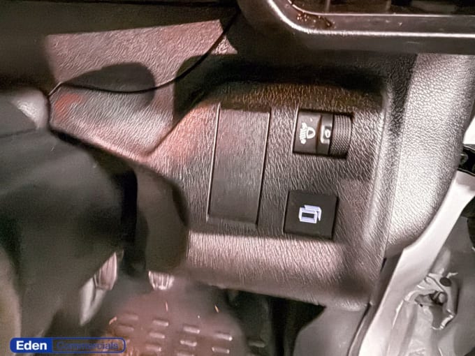 2025 Peugeot Partner