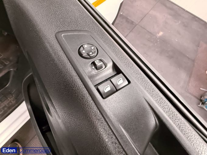 2025 Vauxhall Vivaro