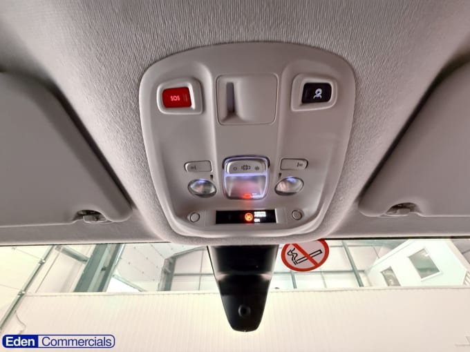 2025 Vauxhall Vivaro
