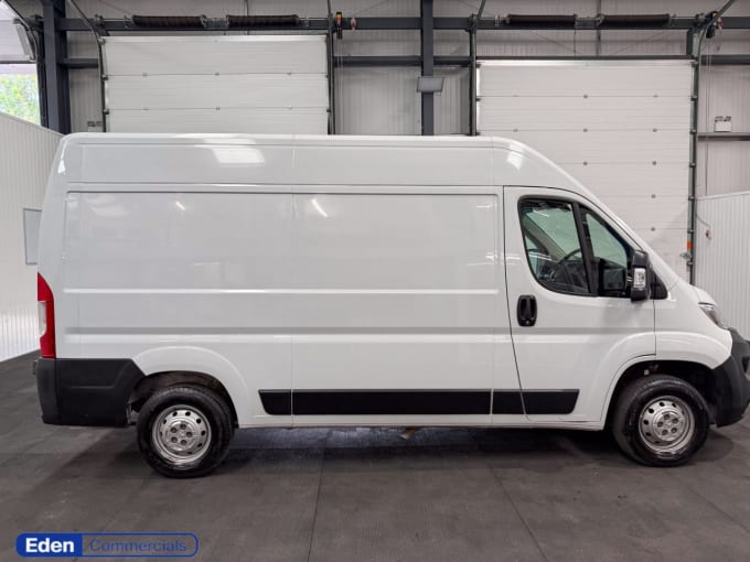 2025 Vauxhall Movano