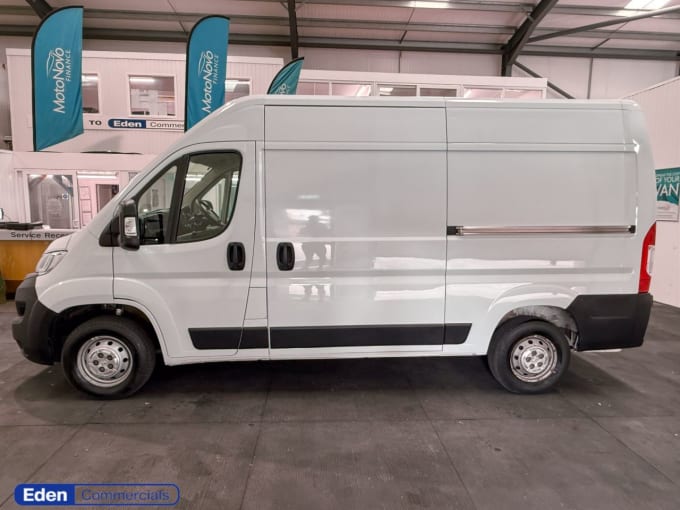 2025 Vauxhall Movano