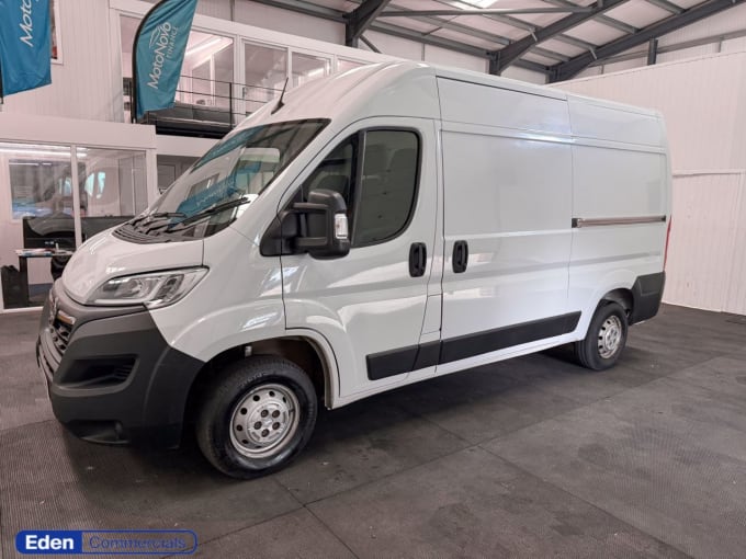 2025 Vauxhall Movano