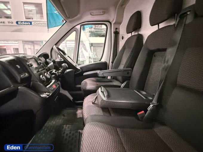 2025 Vauxhall Movano