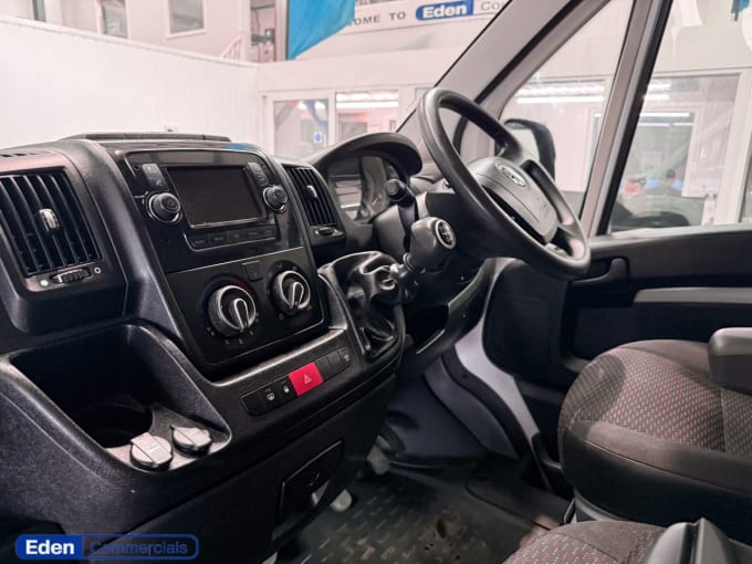 2025 Vauxhall Movano