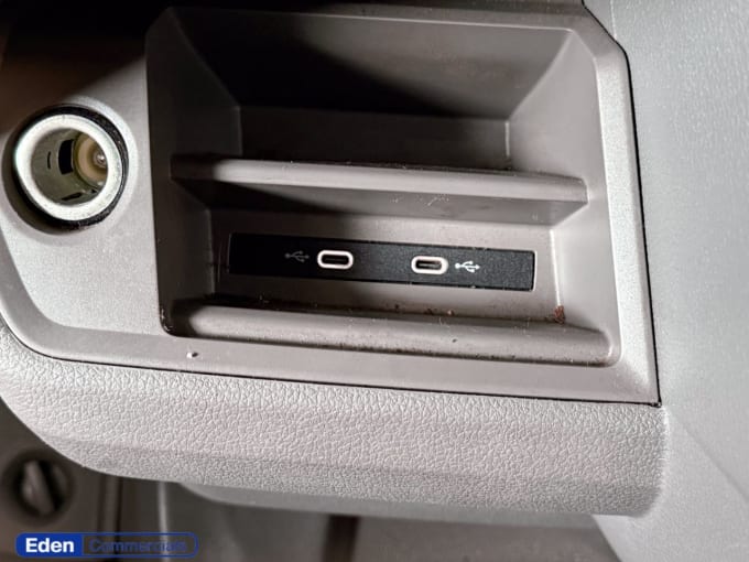 2025 Volkswagen Crafter