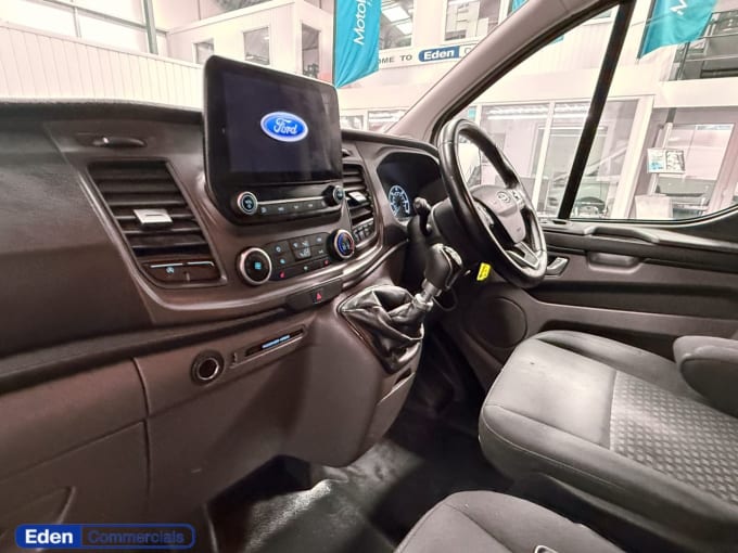 2025 Ford Transit Custom