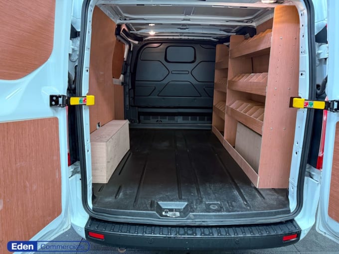 2025 Ford Transit Custom