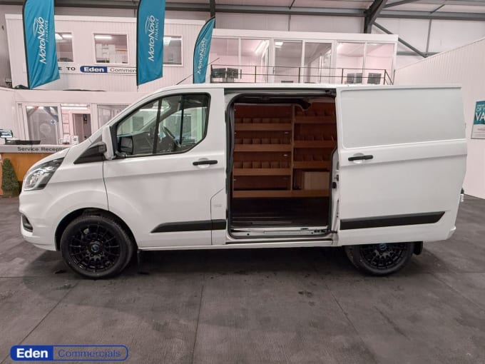 2025 Ford Transit Custom