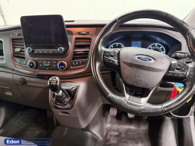 2025 Ford Transit Custom