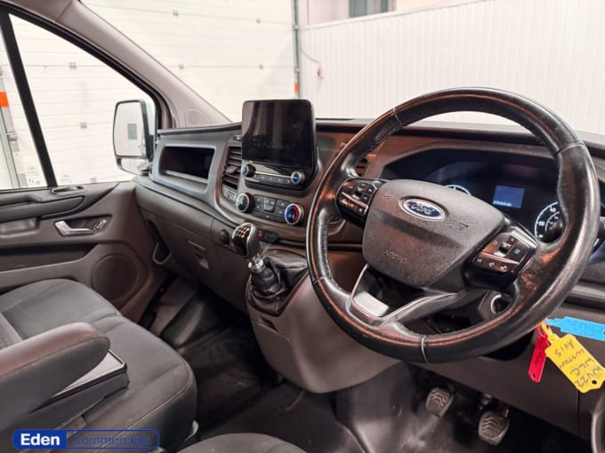 2025 Ford Transit Custom