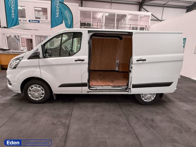 2025 Ford Transit Custom