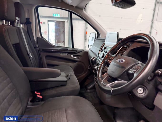 2025 Ford Transit Custom