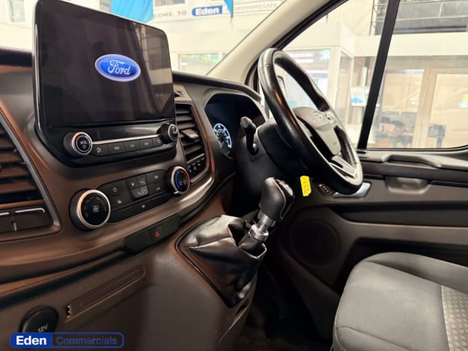 2025 Ford Transit Custom