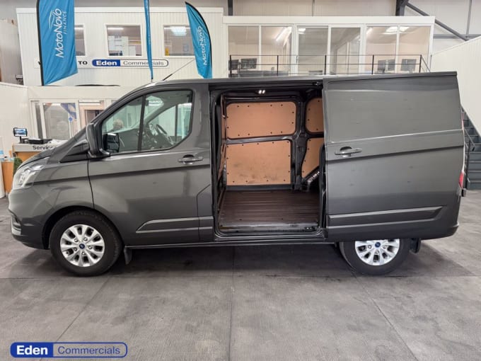 2025 Ford Transit Custom