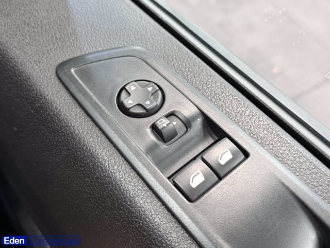 2025 Vauxhall Vivaro