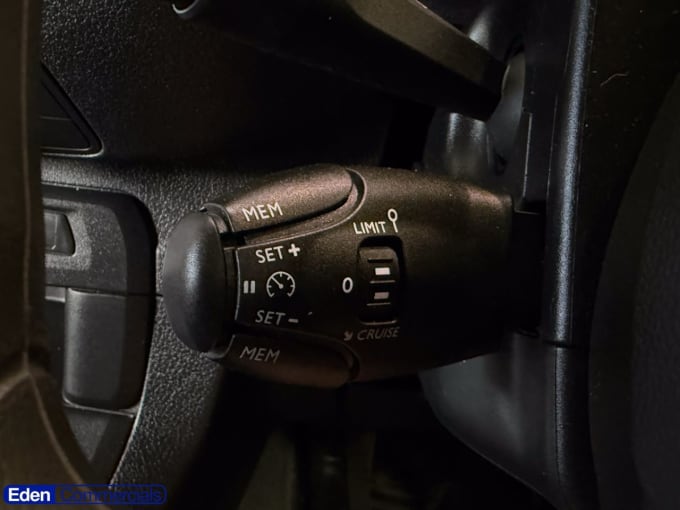 2025 Vauxhall Vivaro