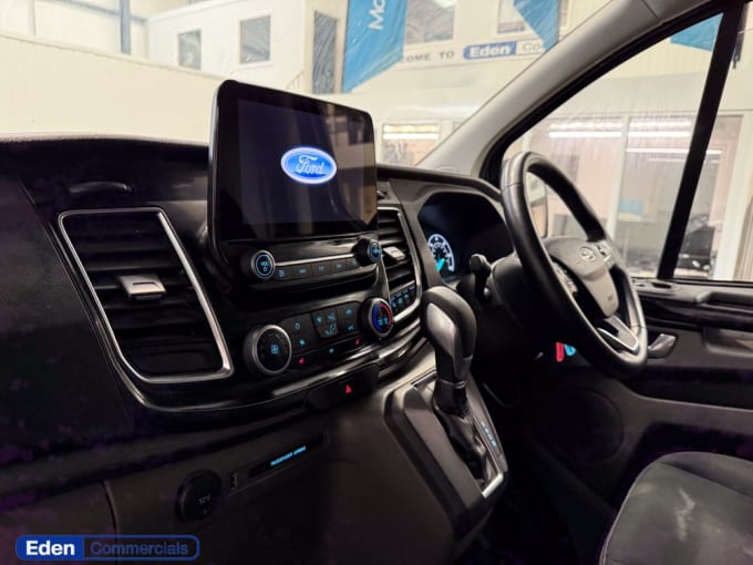 2025 Ford Transit Custom