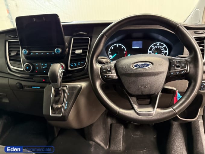 2025 Ford Transit Custom