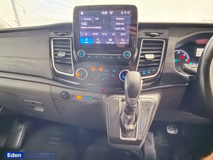 2025 Ford Transit Custom