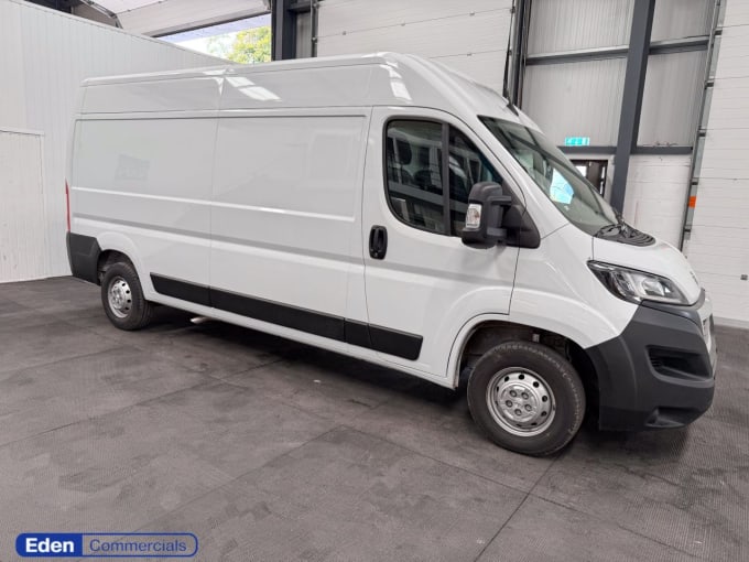 2025 Peugeot Boxer