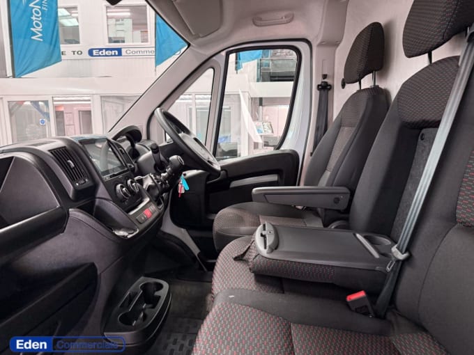 2025 Peugeot Boxer