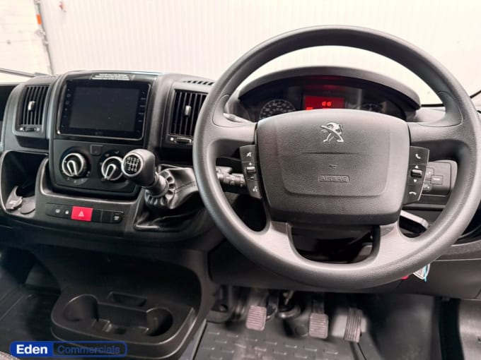 2025 Peugeot Boxer