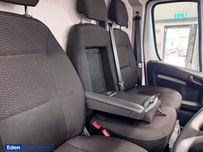 2025 Peugeot Boxer