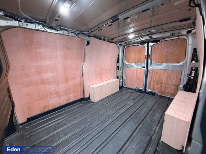 2025 Ford Transit Custom
