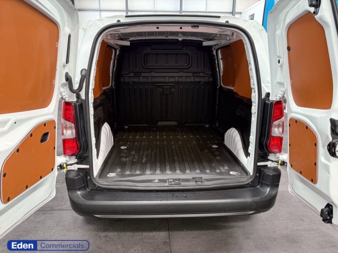 2025 Toyota Proace City