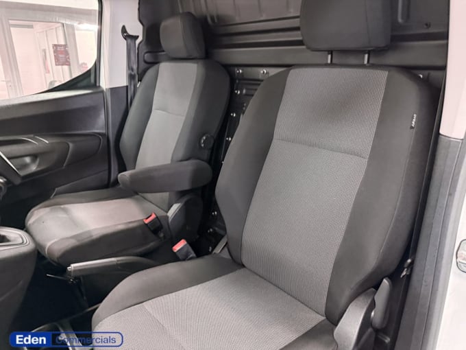 2025 Toyota Proace City