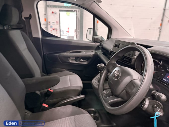 2025 Toyota Proace City