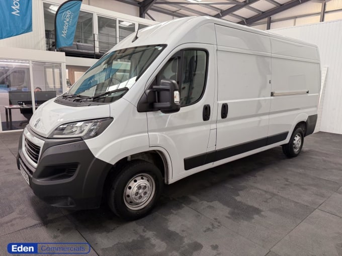 2025 Peugeot Boxer