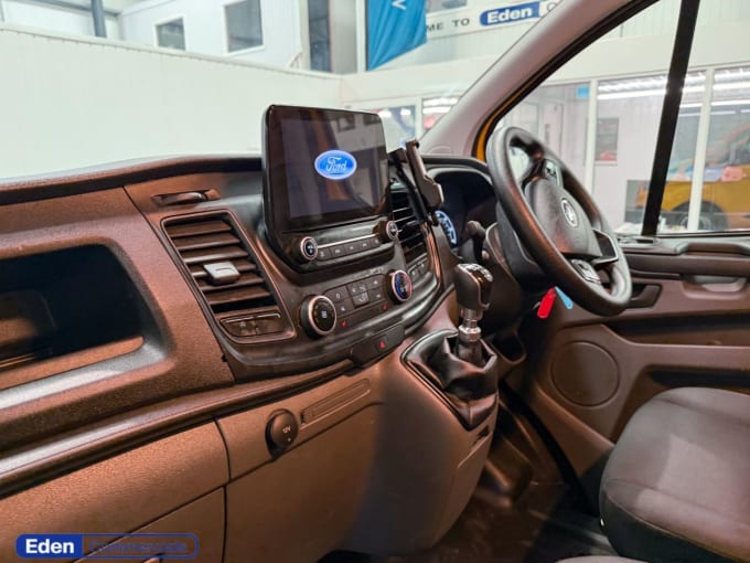 2025 Ford Transit Custom