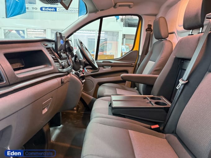 2025 Ford Transit Custom
